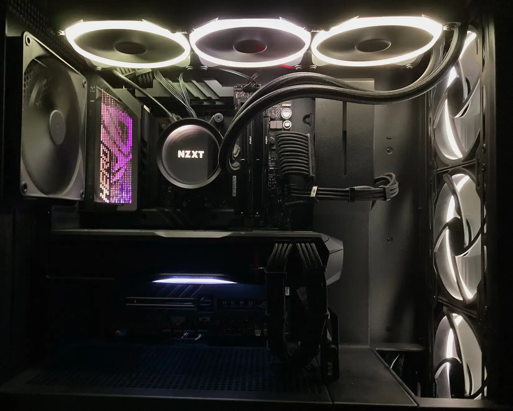 Closeup of the internals.